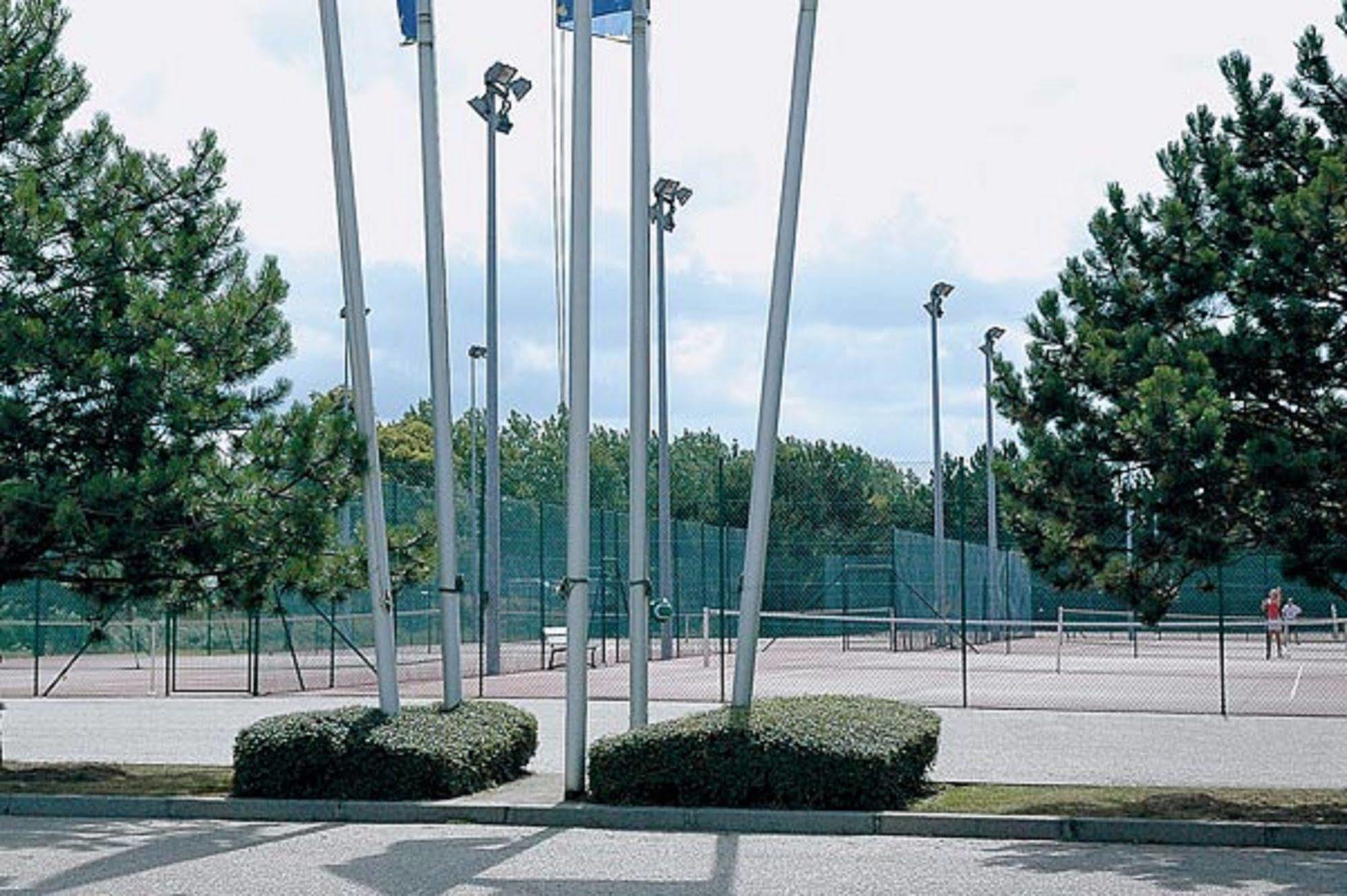 Amirauté Hôtel Golf Deauville Touques Exterior foto